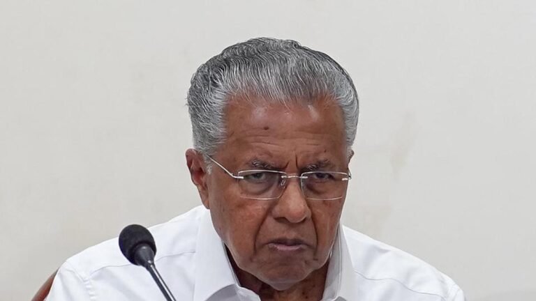Police action against SFI: Pinarayi urges Mallikarjun Kharge to stop Congress-led Kerala govt from ‘pandering to Sangh Parivar’