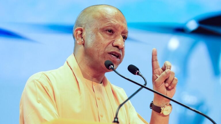 UP leaders greet people on Hindi Diwas and say respect for Hindi is respect for the nation