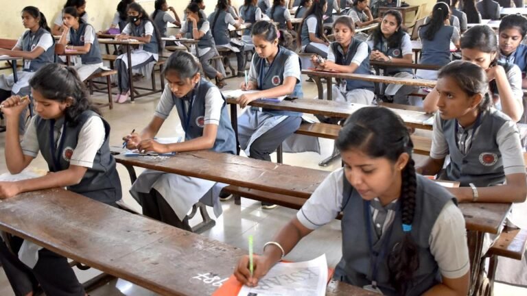 II PU Exam, Card Fee and more up to 50% from this academic year in Karnataka