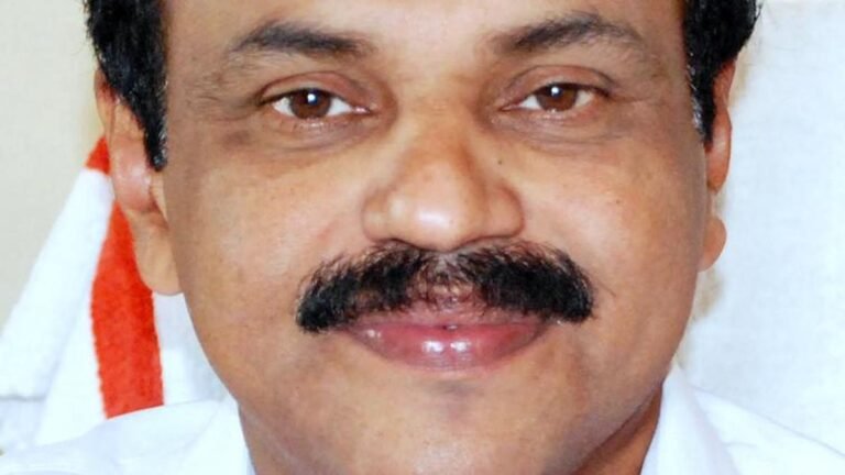 Keralam MLA Unniyadan says he was hurt because he was not considered for a ministry post