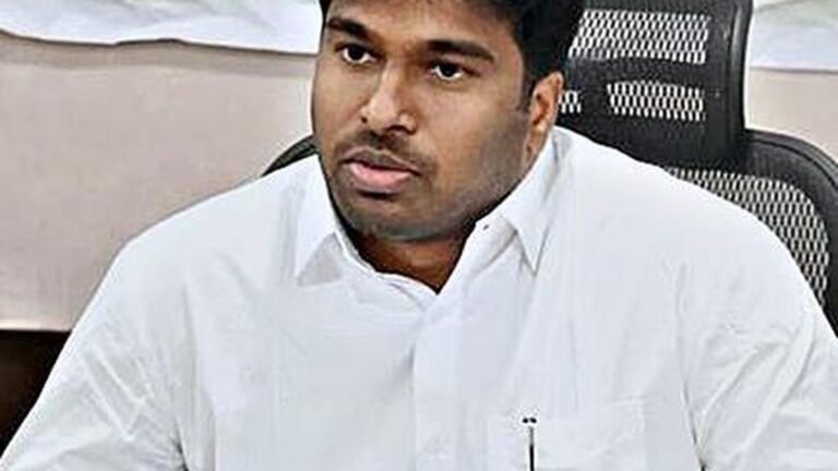 Vizag Collector tells officials to step up efforts for road safety