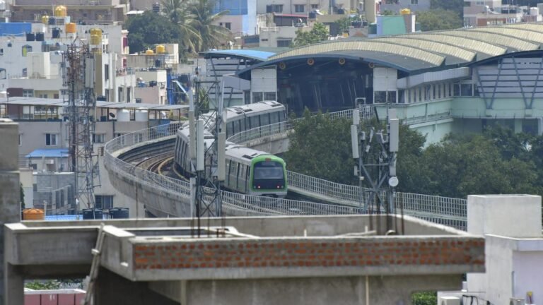 Bengaluru: Commuters jump onto the tracks at Rajajinagar metro station
