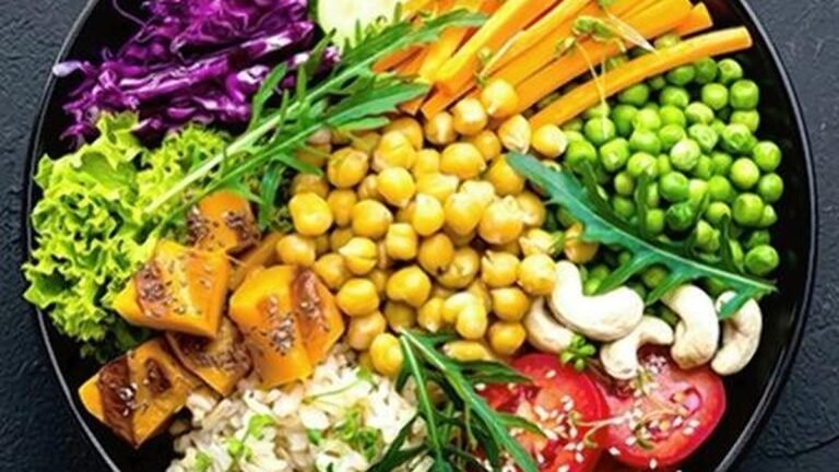 Attractive pictures of food can nudge teens to make healthy choices, says NIN study