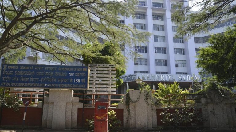 A senior superintendent of GST was caught accepting a bribe of ₹8 crore in Bengaluru