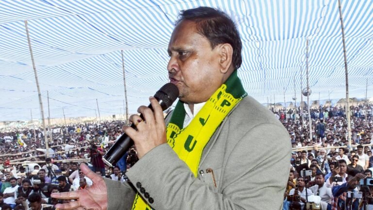 Opposition candidates make allegations of intimidation during election campaign in West Bengal