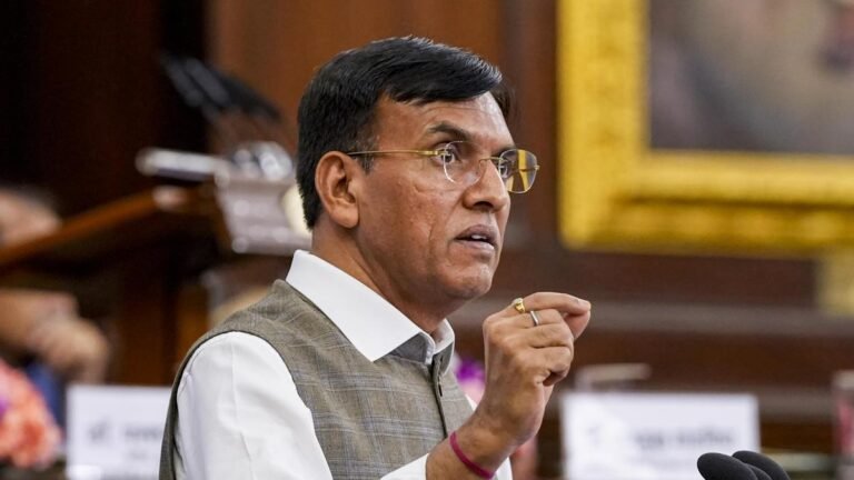 Sports Minister announces Task Force to review revival of F1 in India