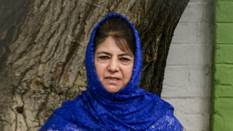 IPS Bushra Bano’s simple words rock the party so powerful: Mehbooba Mufti