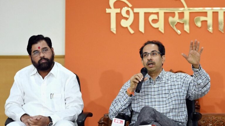 Kalyan court acquits Uddhav Thackeray and Eknath Shinde in 17-year-old defamation case