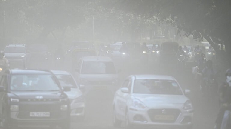 Doubling parking charges, WFH for 50% workforce, construction ban and more: Delhi govt faces winter air pollution | Today’s news