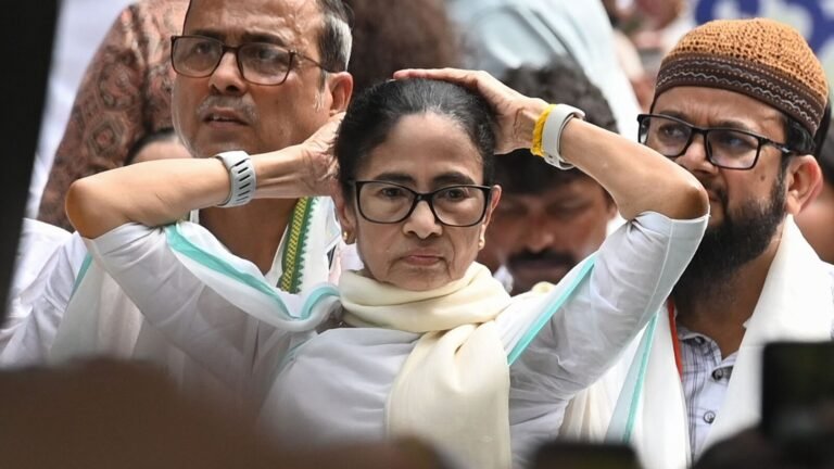 Election Commission freezes Trinamool Congress name and Mamata Banerjee’s party symbol | Today’s news