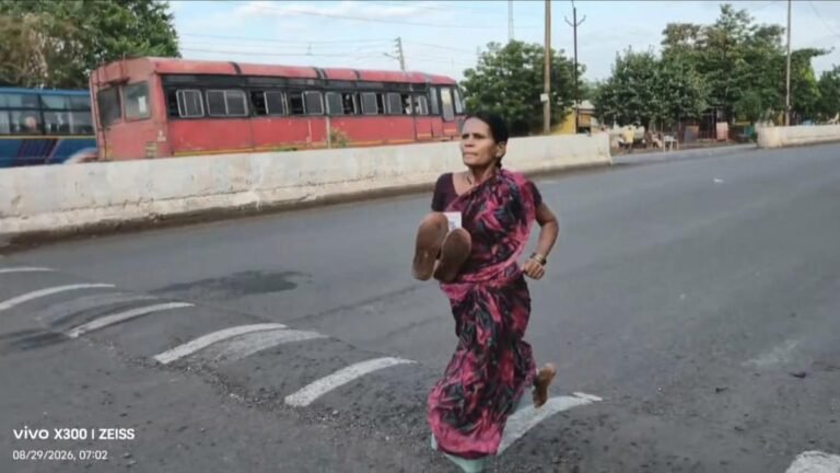 Beed mother runs to win prize money for daughters’ education