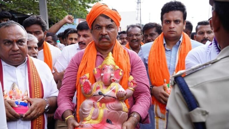 Dalits against BJP protest in T. Narsipur over Ganesha procession