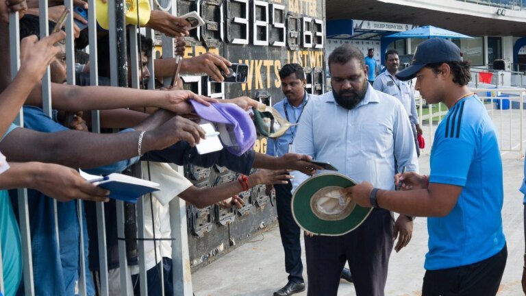 Duleep Trophy Final: Chennai appear in numbers, Vaibhav, Shami pledge autographs