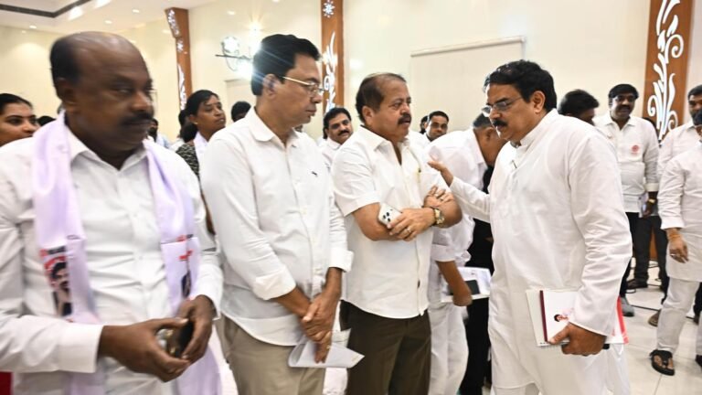 Manohar asks the Jana Sena cadre to prepare for the local body elections in Andhra Pradesh