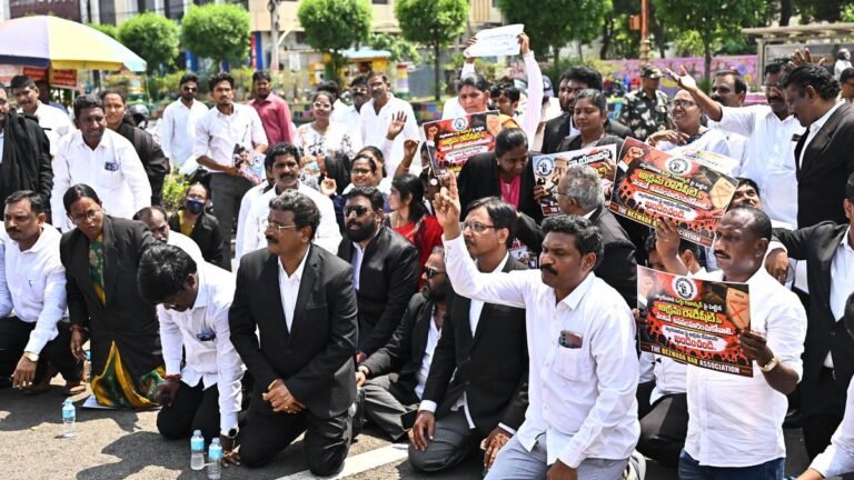 Lawyers protest police harassment