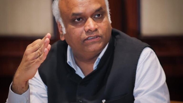 The state will become the first customer for 100 start-ups under the “Government First” initiative.