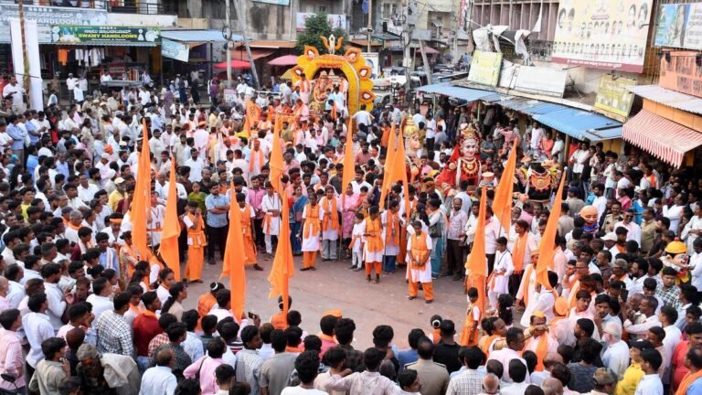 Hindu Mahaganpati immersed after the 21-day festival at Kalaburagi