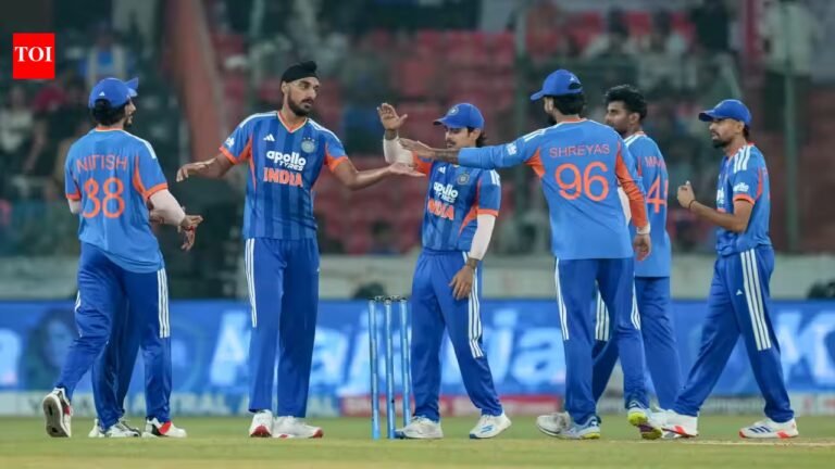 ‘Batting till eighth is not bravery’: Former India batsman slams Shreyas Iyer’s team selection