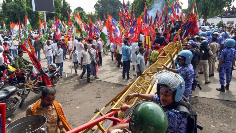INDIA bloc leaders submit memorandum to Bihar governor, demand recall of CEC and re-election in state