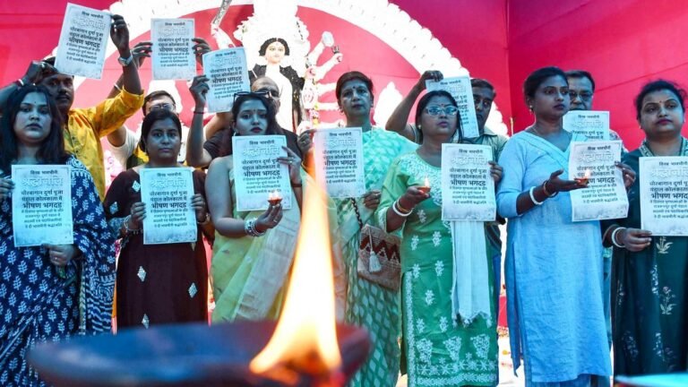Most of the victims in the Kolkata Durga Puja stampede are women and children