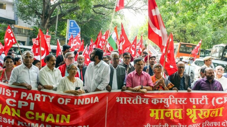 CPI forms human chain in Delhi demanding resignation of CEC and recall of SIR