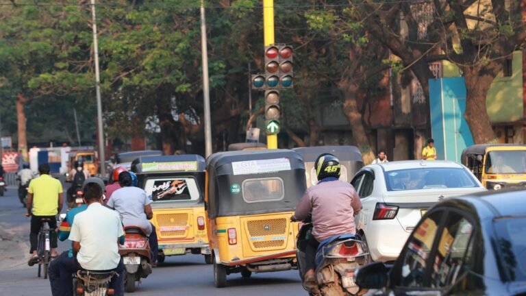 Tenders have been issued for the elevated corridor from Maják to Thiru. You. Ka. Must