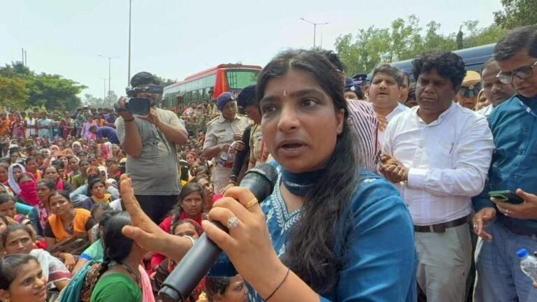 Garment workers block Hubballi-Dharwad road over new PF withdrawal rules