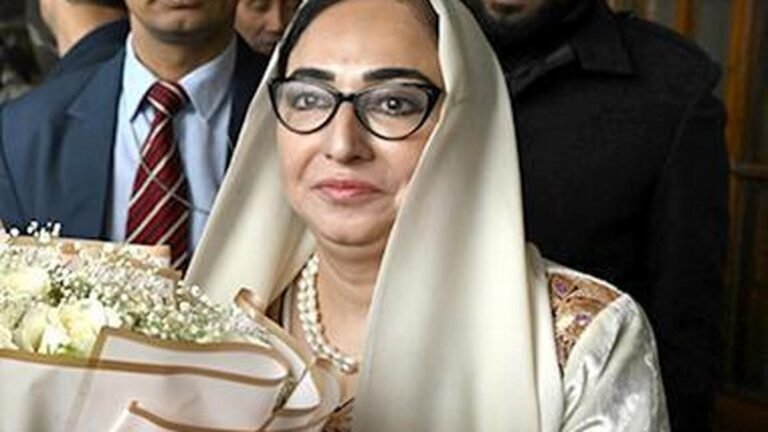 J&K Waqf Chairman Andrabi condemns attack on Kashmiri youth in Delhi