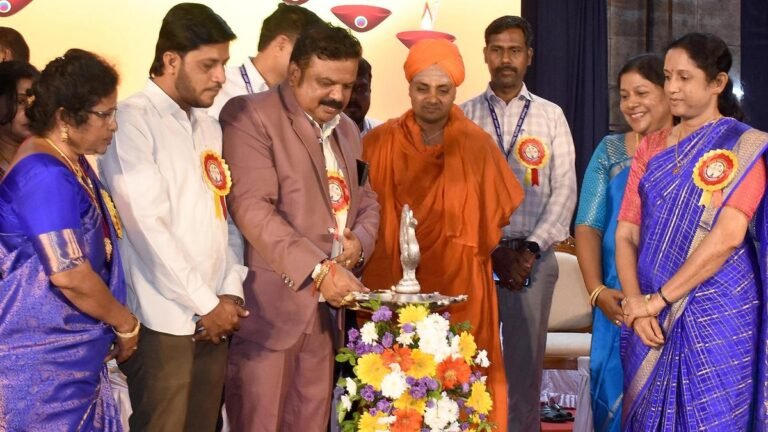 The four-day Dasara Yoga begins in Mysuru
