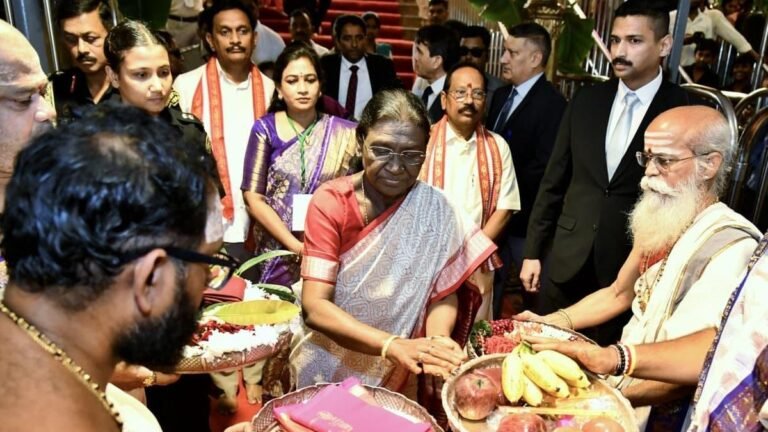 President Droupadi Murmu worships at the Goddess Kanaka Durga Temple in Vijayawada