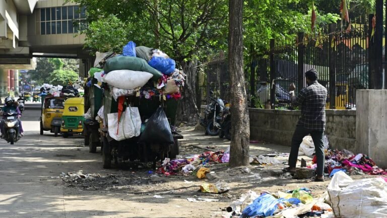 Garbage hauling on the KR road leaves pedestrians with a stench