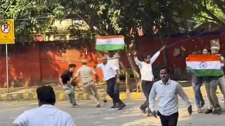 CJP leaders Saurav Das, Ashutosh Ranka among 14 detained, booked after Jantar Mantar protest; FIRs across block INDIA march