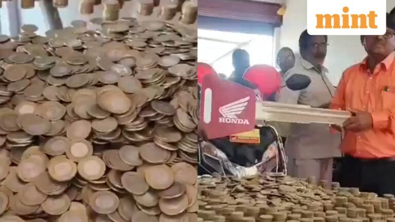 Telangana man saves ₹10 coins for 3 years to buy ₹1.23 lakh Honda Activa – Video | Today’s news