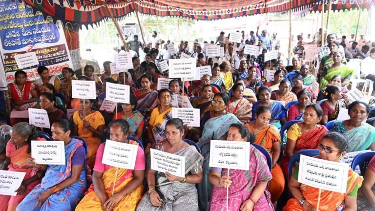 Rajaka community stage protest in Visakhapatnam to get SC status