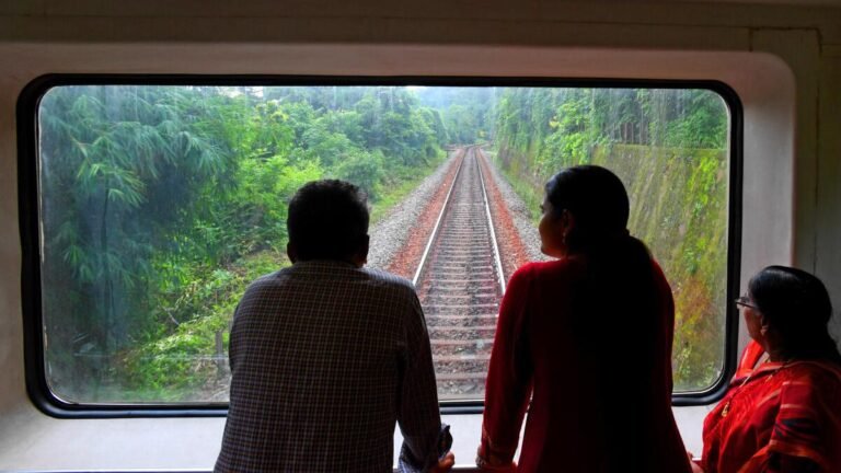 Vistadome extra coach on Vizag-Araku train from October 13 to 20 for Dasara rush