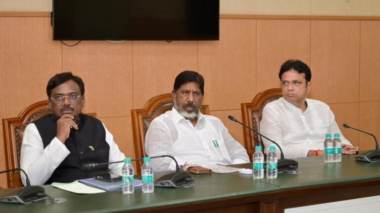 The Deputy CM asks the officials to resolve the outstanding issues of Singareni workers