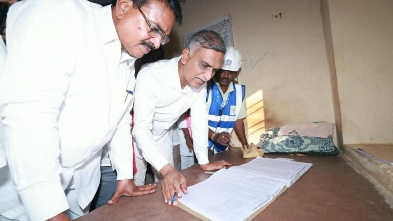 Government of Telangana. provides less than 8 hours of power with interruption of farm needs: Harish Rao