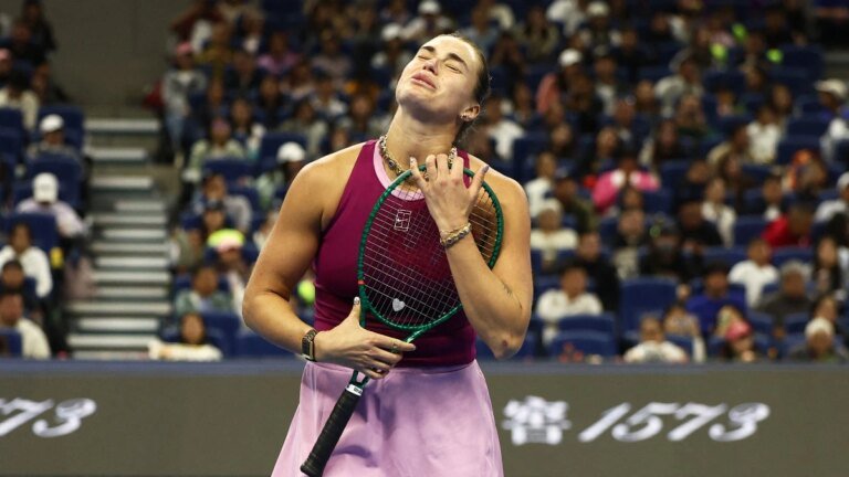 Aryna Sabalenka on floor unseeded Ann Li in a massive Wuhan Open shocker