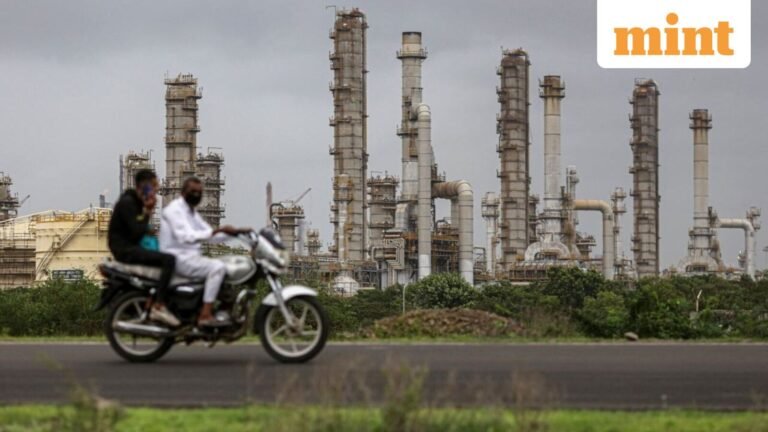 Will Russian oil find its way to the West? Fuel exports by Indian refiners to countries sanctioning Moscow rose by 43% | Today’s news