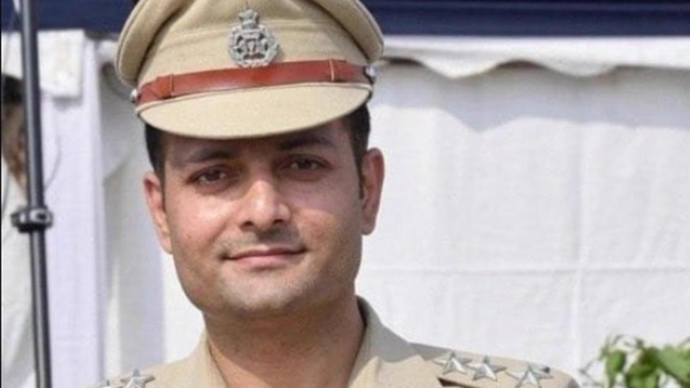 Delhi journalist who accused ACP of sexual harassment slapped with SC/ST Act for ‘casteist remarks’