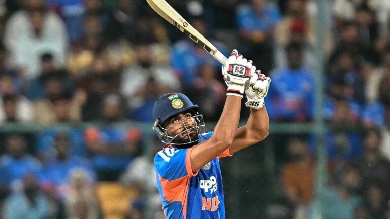 Watch glimpses of Hardik Pandya: Naman Dhir’s strike power leaves ex-IND batter in awe