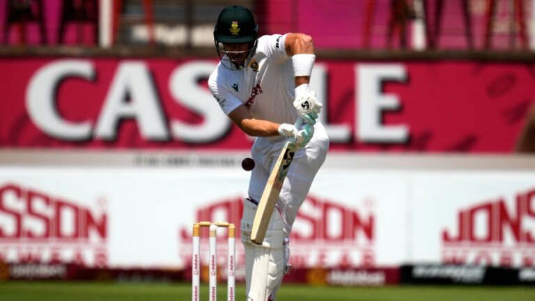 South Africa dismiss Stubbs, Rickelton to keep wickets in Gqeberha Test vs Australia