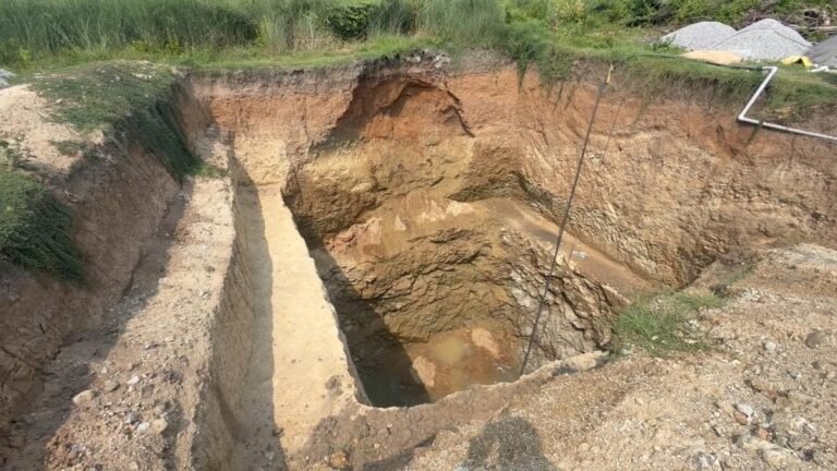 Two laborers were killed in a soil collapse during the construction of a farm in Tiruvannamalai